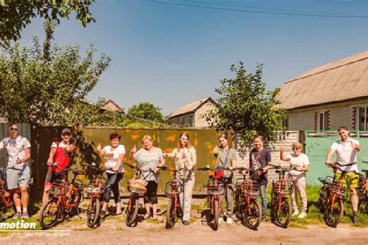 Escorts Svyatomykolayivka, Ukraine — Local Companions