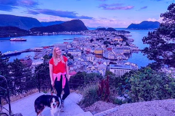 Escorts Syvik, Norway — Local Companions