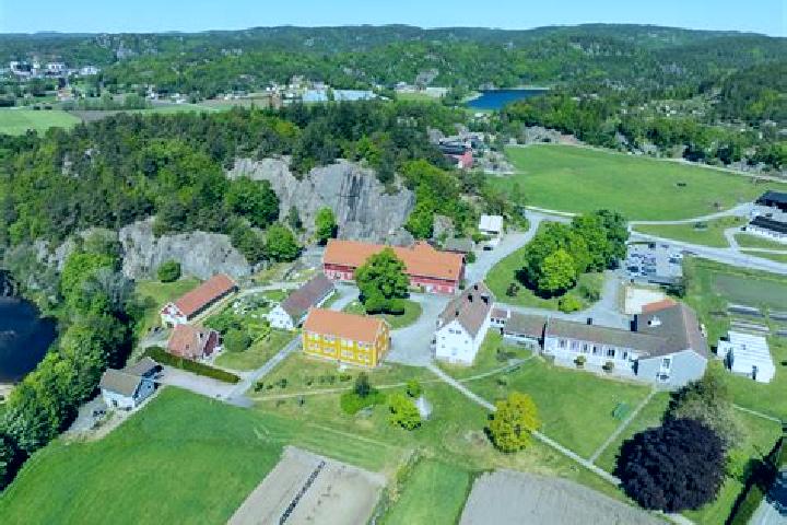 Escorts Tangvall, Norway — Local Companions