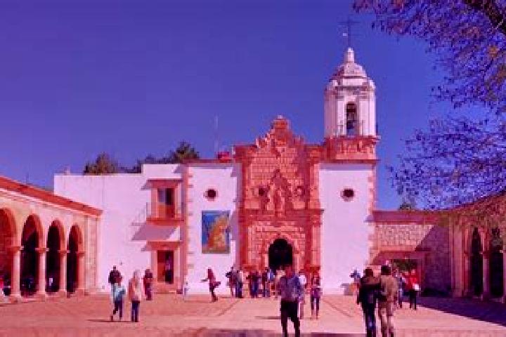 Escorts Tapias de Santa Cruz (Pedro Ruiz Gonzalez), Mexico — Local Companions