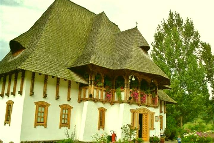 Escorts Tautii de Sus, Romania — Local Companions