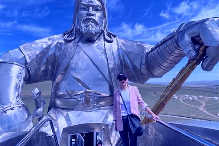 Escorts Teshig, Mongolia — Local Companions