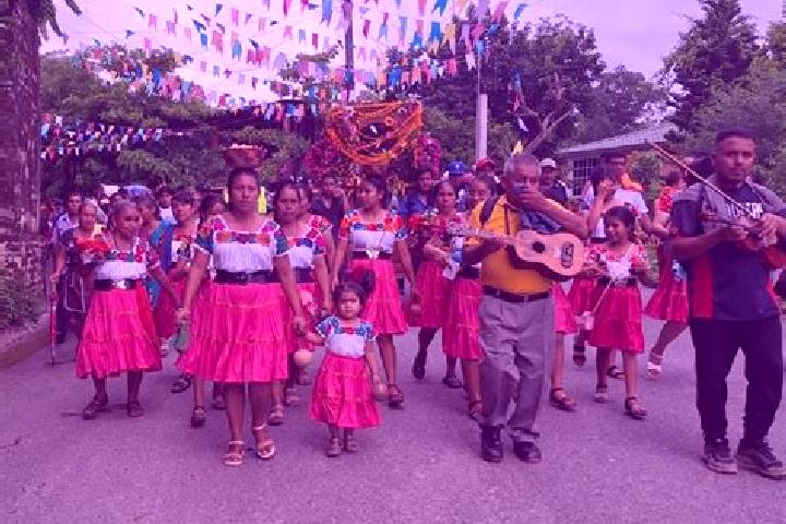 Escorts Tetzacual, Mexico — Local Companions