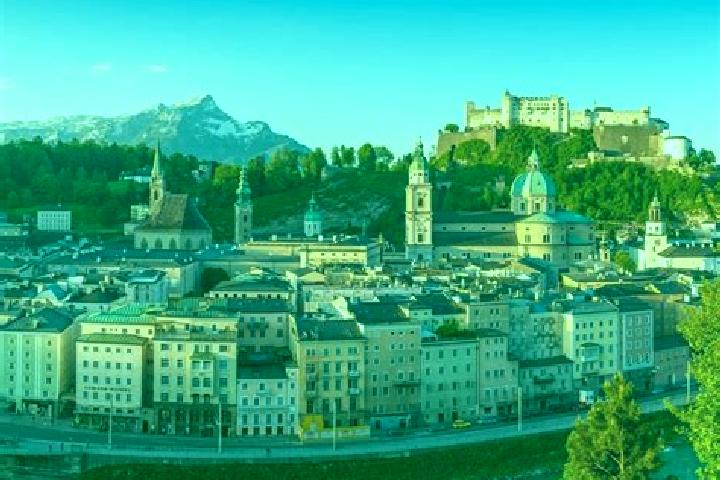 Escorts Thernberg, Austria — Local Companions