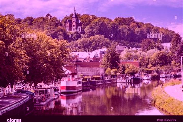 Escorts Thuin, Belgium — Local Companions