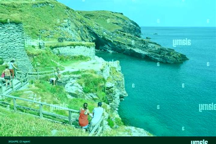 Escorts Tintagel, United Kingdom — Local Companions