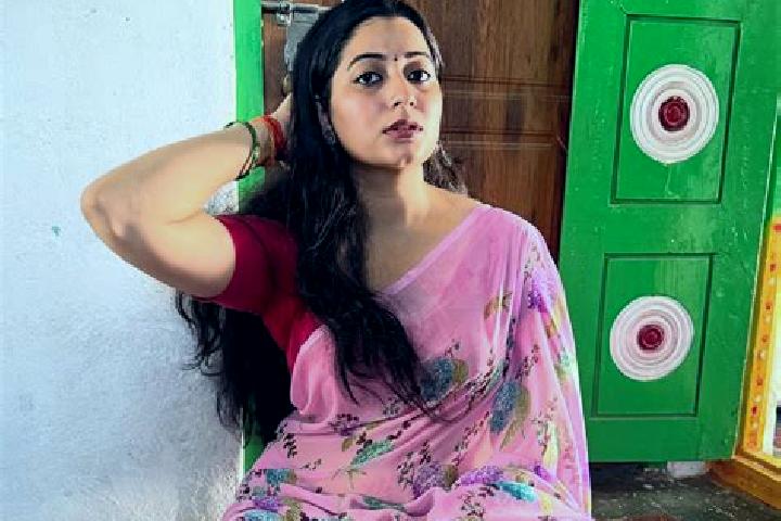 Escorts Tiruchanur, India — Local Companions