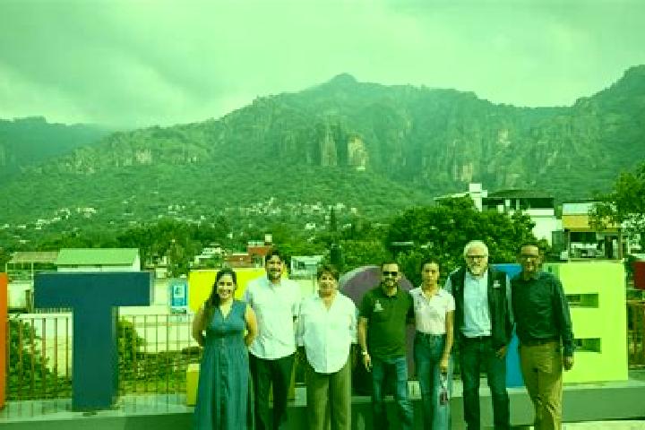Escorts Tlaltenango Arriba, Mexico — Local Companions