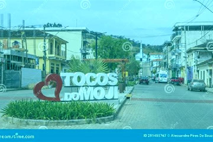 Escorts Tocos do Moji, Brazil — Local Companions