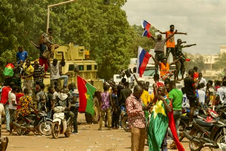 Escorts Toeghin, Burkina Faso — Local Companions