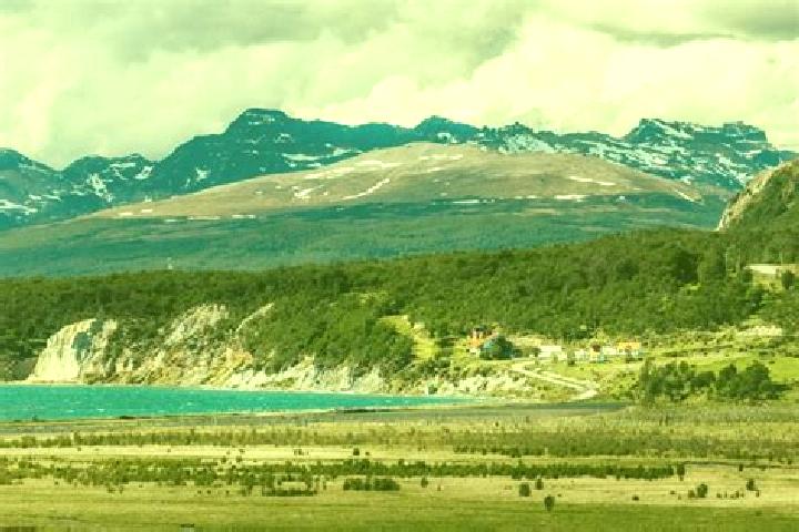 Escorts Tolhuin, Argentina — Local Companions