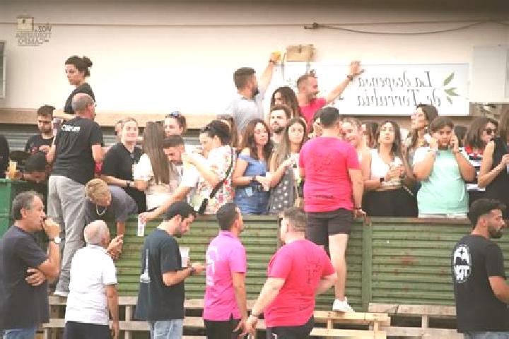 Escorts Torrubia del Campo, Spain — Local Companions