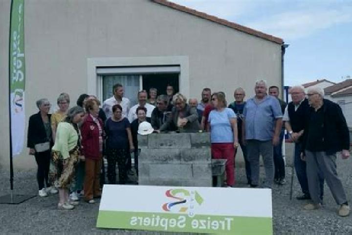 Escorts Treize-Septiers, France — Local Companions