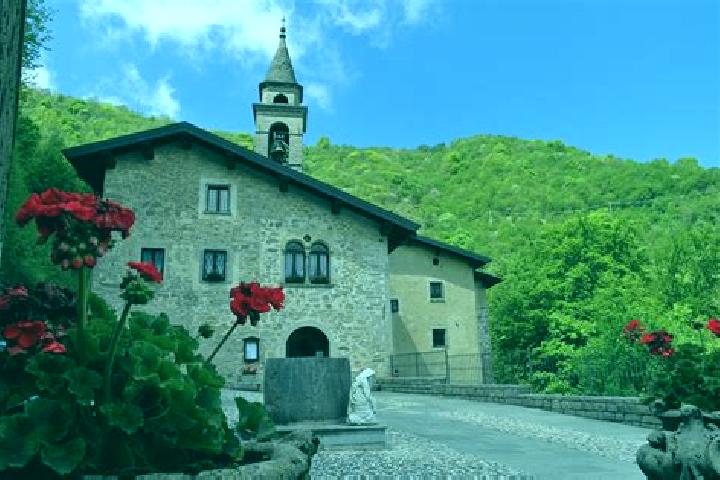 Escorts Treviolo, Italy — Local Companions