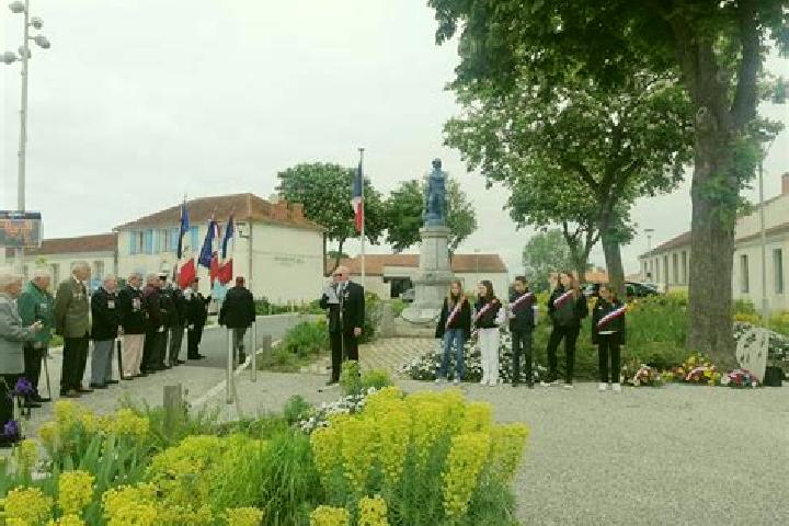 Escorts Triaize, France — Local Companions