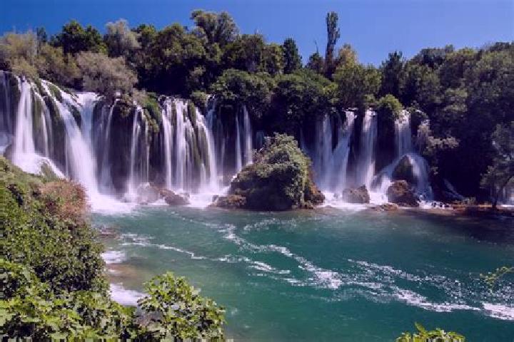 Escorts Trstenci, Bosnia and Herzegovina — Local Companions