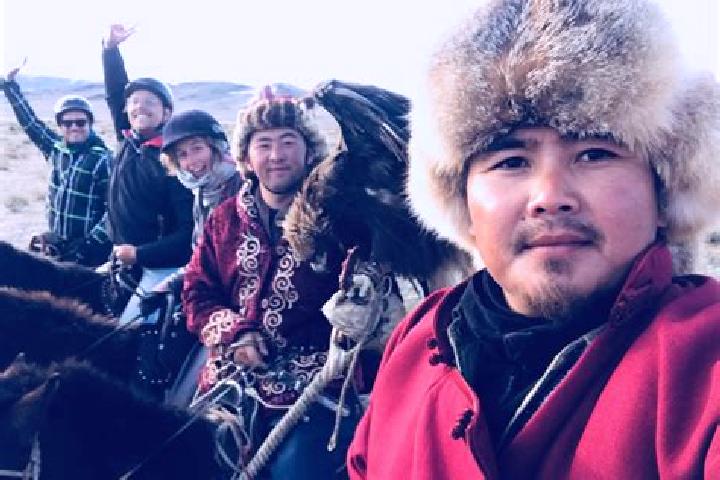 Escorts Tsul-Ulaan, Mongolia — Local Companions
