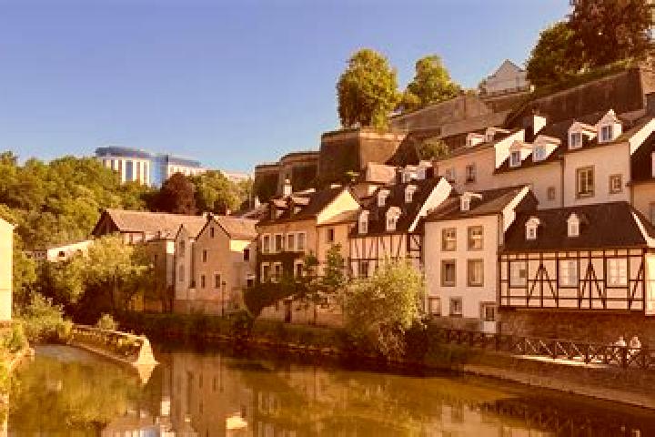 Escorts Tuntange, Luxembourg — Local Companions
