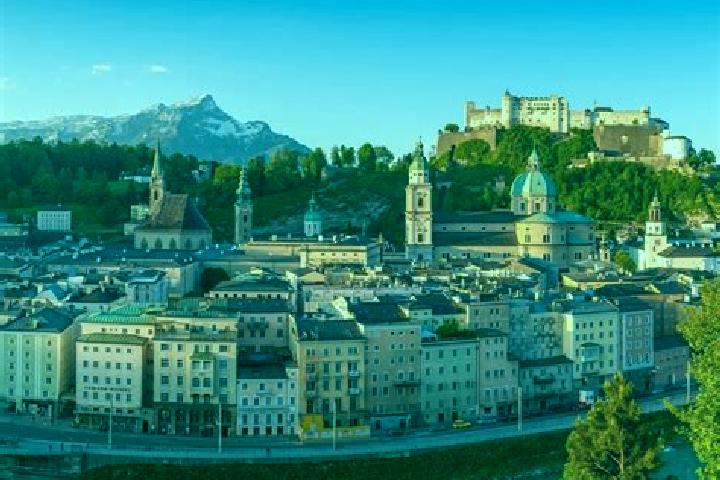 Escorts Tweng, Austria — Local Companions