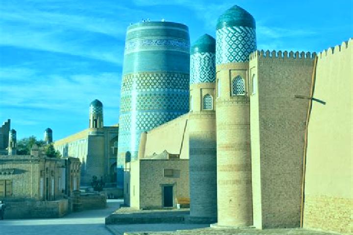 Escorts Uchkuduk, Uzbekistan — Local Companions