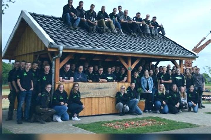 Escorts Uelsen, Germany — Local Companions