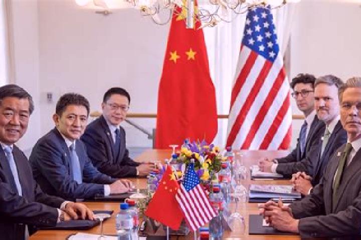 Escorts Ulan Us, China — Local Companions