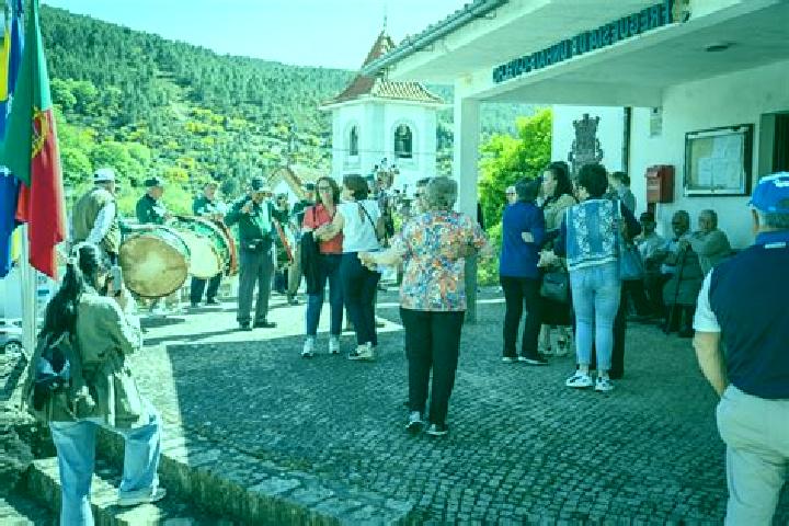 Escorts Unhais-o-Velho, Portugal — Local Companions