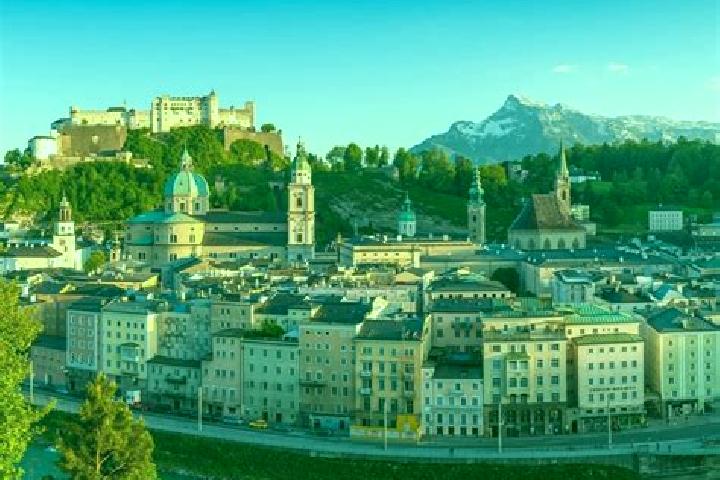 Escorts Unterdorf, Austria — Local Companions