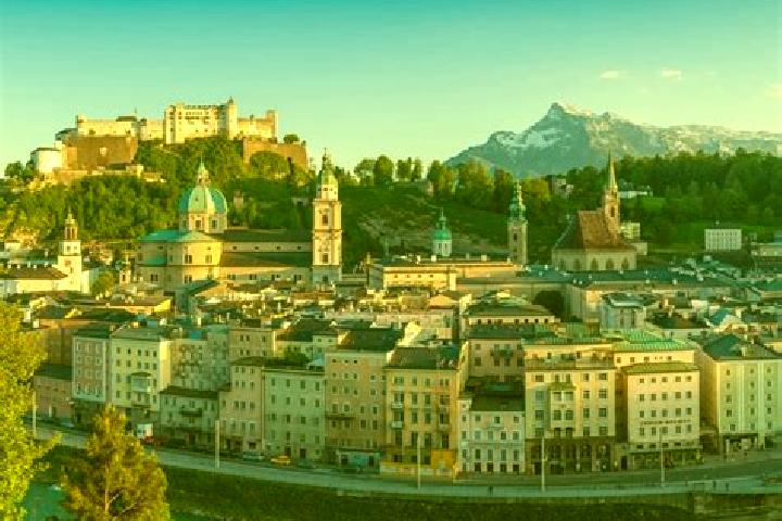 Escorts Unterjosefstal, Austria — Local Companions