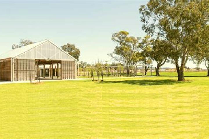 Escorts Upper Swan, Australia — Local Companions