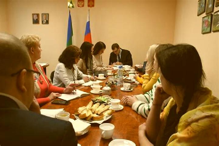 Escorts Ust -Kulom, Russia — Local Companions