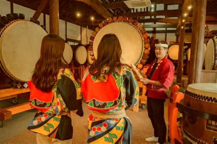 Escorts Uto, Japan — Local Companions