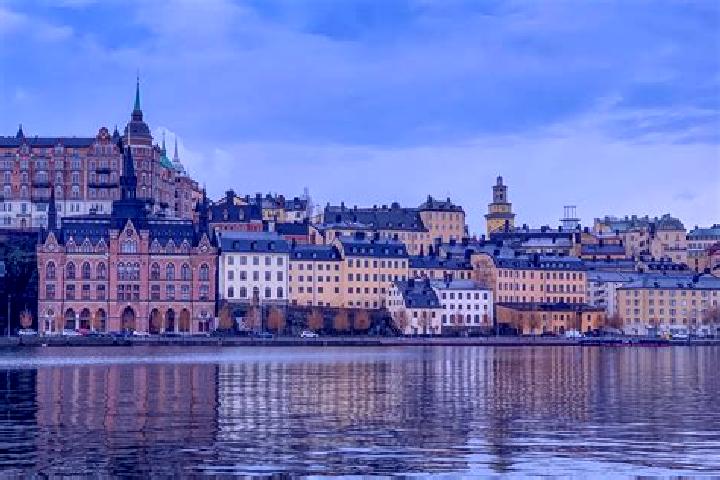 Escorts Vaennaesby, Sweden — Local Companions