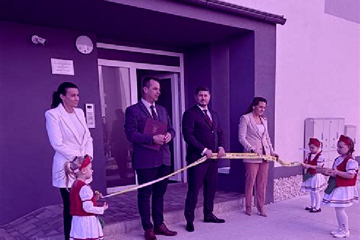 Escorts Vagfuezes, Slovakia — Local Companions