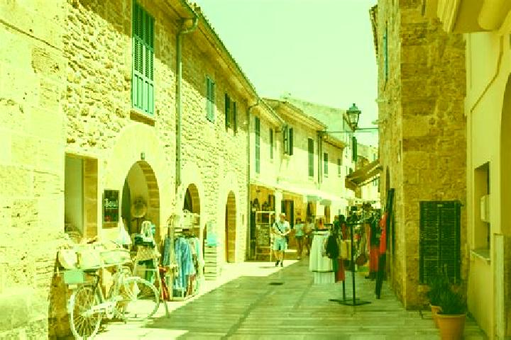 Escorts Valderrodrigo, Spain — Local Companions