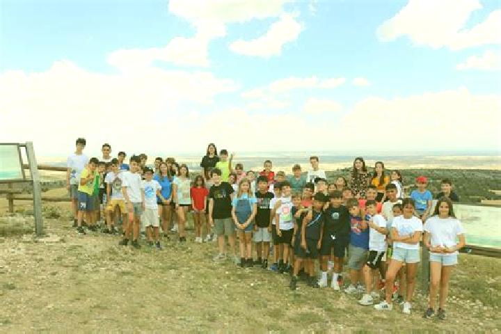 Escorts Valdevacas de Montejo, Spain — Local Companions