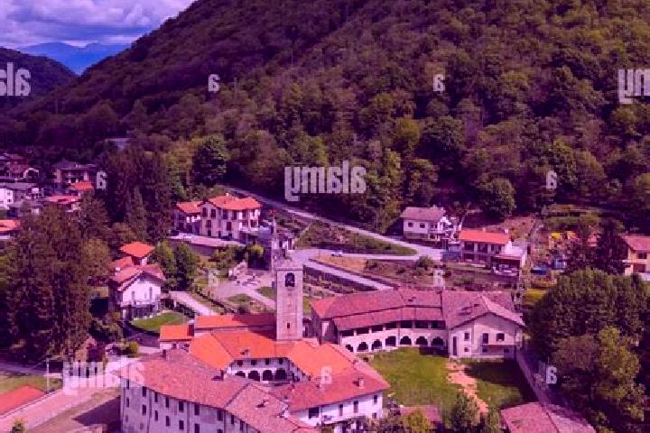 Escorts Valganna, Italy — Local Companions