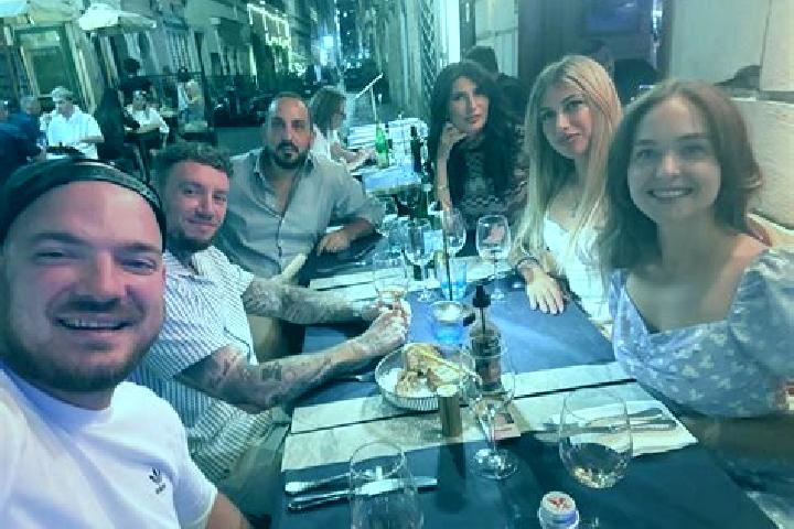 Escorts Valmorea, Italy — Local Companions