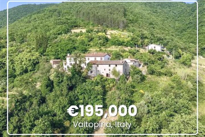 Escorts Valtopina, Italy — Local Companions