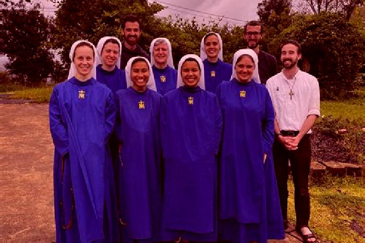Escorts Vaudreching, France — Local Companions