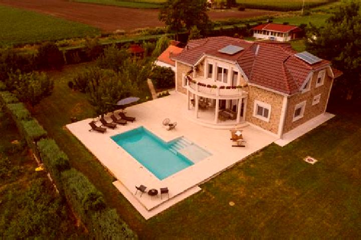 Escorts Velika Buna, Croatia — Local Companions