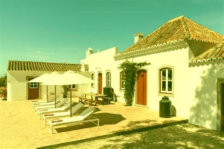 Escorts Venda do Pinheiro, Portugal — Local Companions