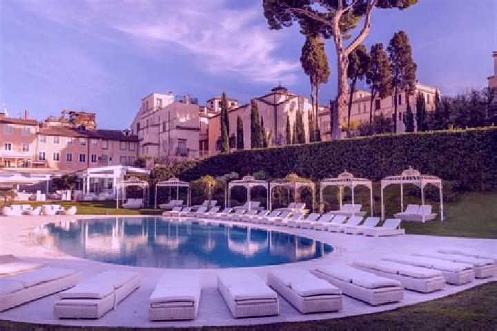 Escorts Ventosa, Italy — Local Companions