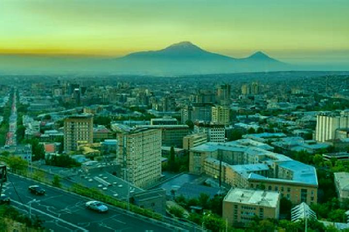 Escorts Verin Karmiraghbyur, Armenia — Local Companions