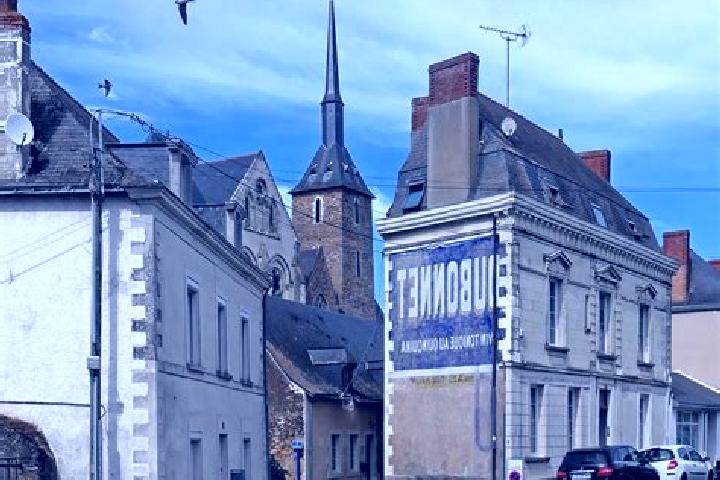 Escorts Vern-d Anjou, France — Local Companions