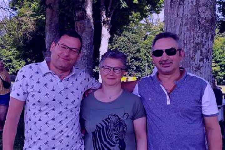 Escorts Vezins, France — Local Companions