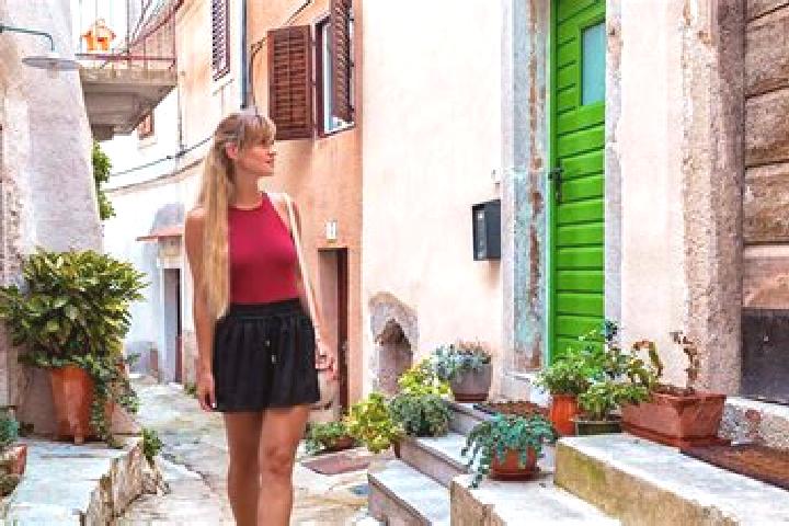 Escorts Vid, Croatia — Local Companions