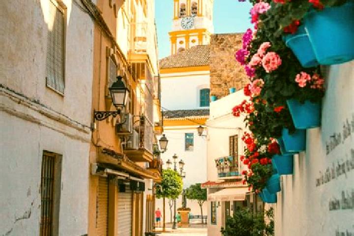 Escorts Vilada, Spain — Local Companions