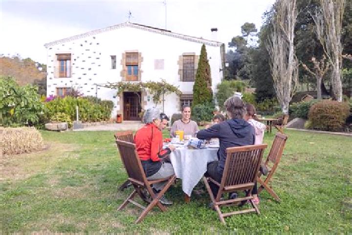 Escorts Vilalba dels Arcs, Spain — Local Companions