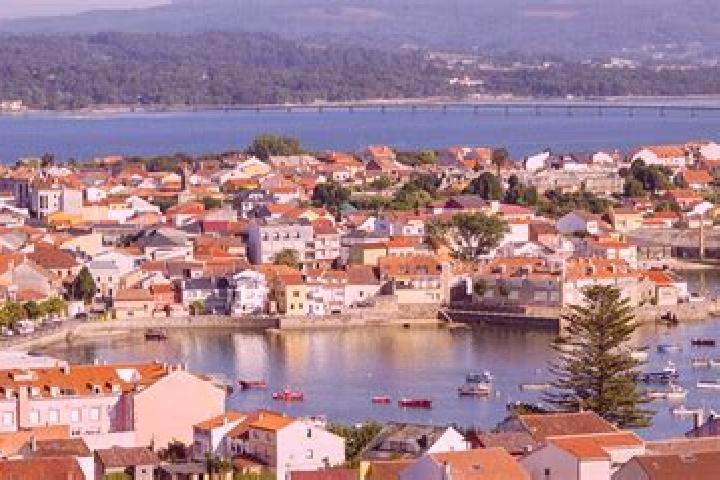 Escorts Vilanova de Arousa, Spain — Local Companions